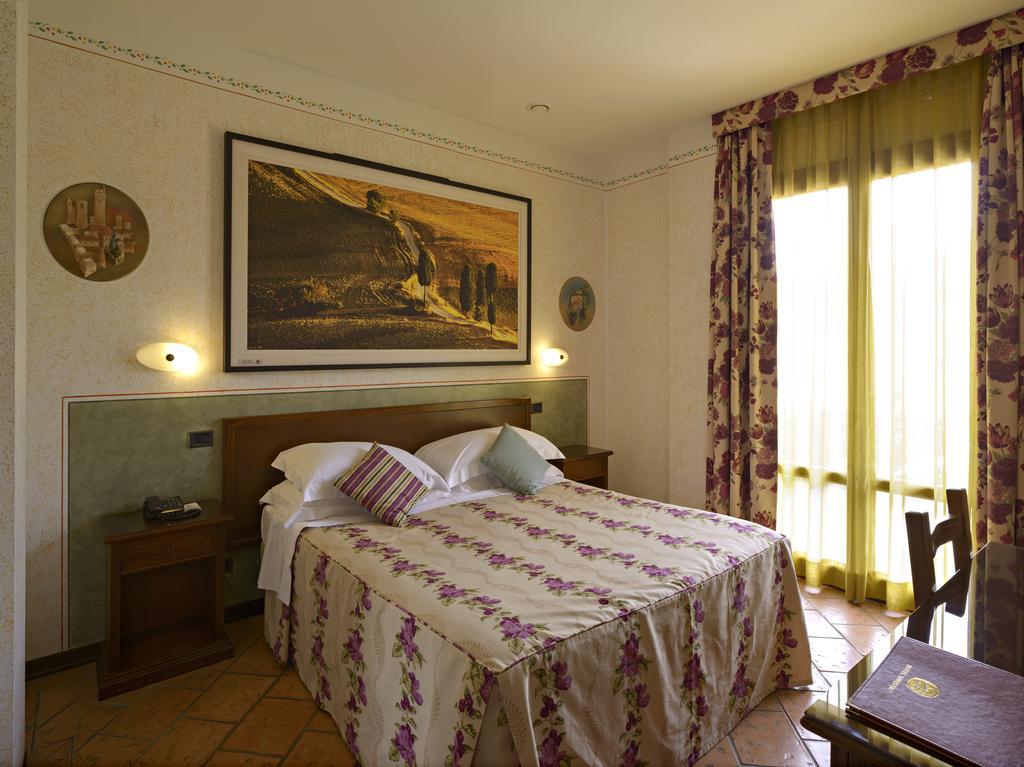 Hotel Sovestro San Gimignano Exterior photo